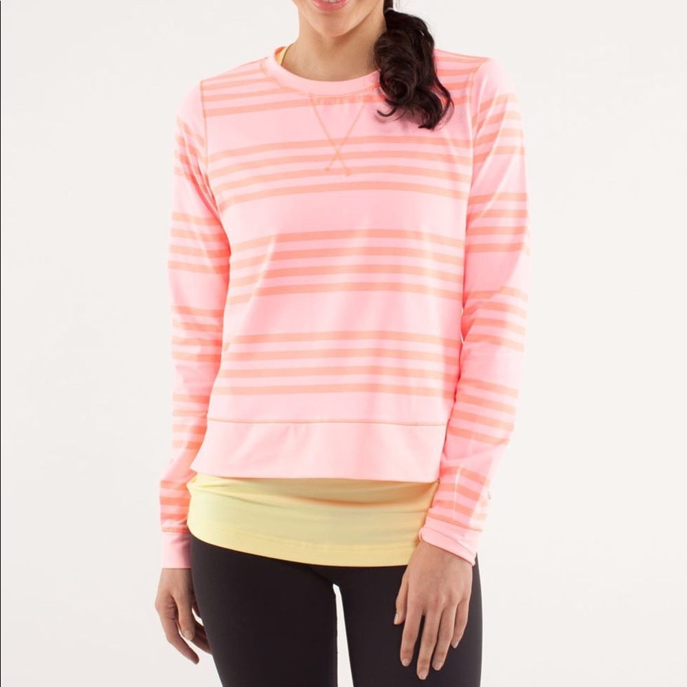 Lululemon warm up crew pull over